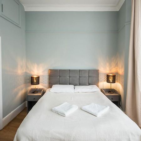 Gloucester Station Gem: 3 Bedroom Oasis Londen Buitenkant foto